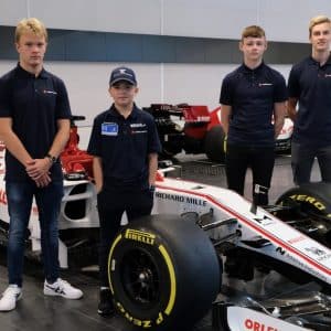 A equipe Sauber que atualmente corre na Fórmula 1 com o Nome Alfa Romeo, busca investir em jovens talentos da base