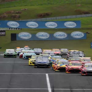 O Autódromo Velocitta oferece grande desafio aos pilotos e equipes da Stock Car (Duda Bairros/Stock Car)